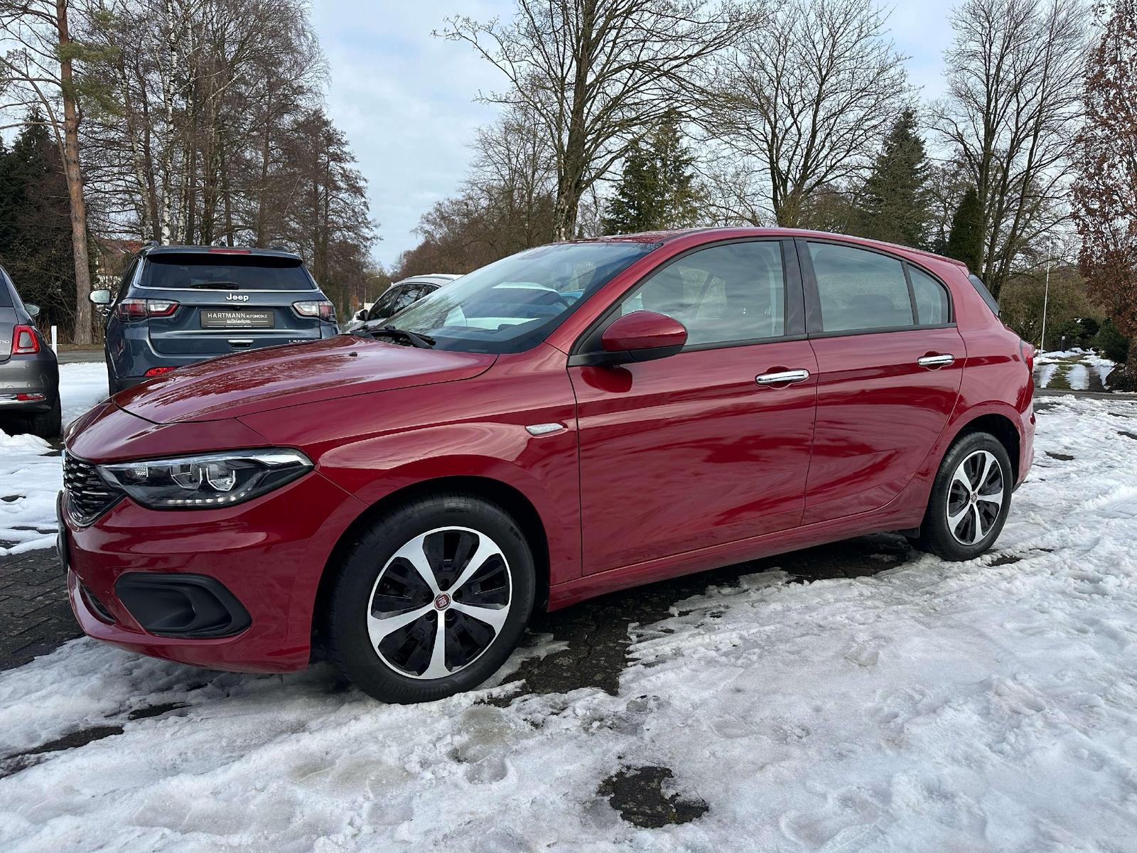 Fiat Tipo 1.6 JTDM Lounge CarPlay/Pdc/Licht/Regensens