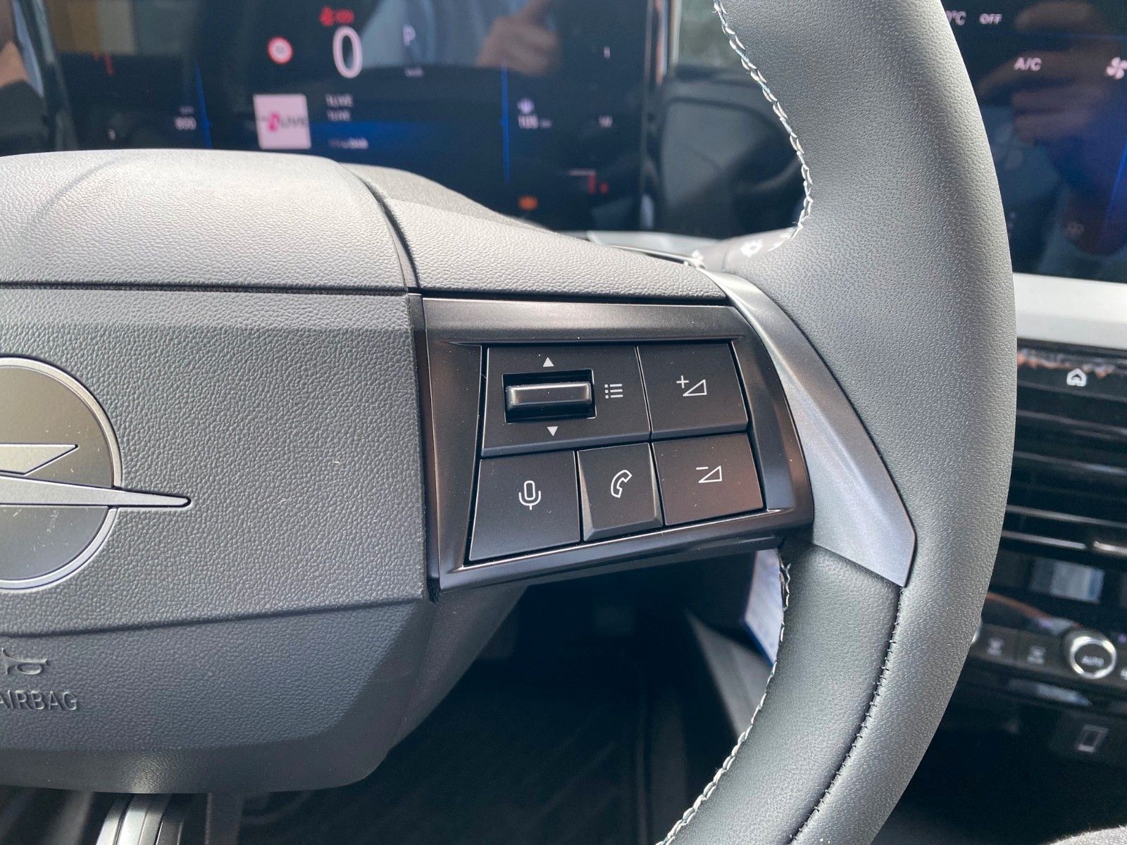 Fahrzeugabbildung Opel Mokka 1.2 Turbo Edition+SITZHEIZUNG+PDC hi+17"+
