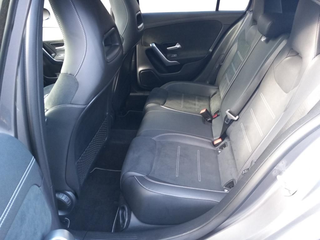 Fahrzeugabbildung Mercedes-Benz A 200 Kompaktlimousine AMG Line*Night Paket*LED