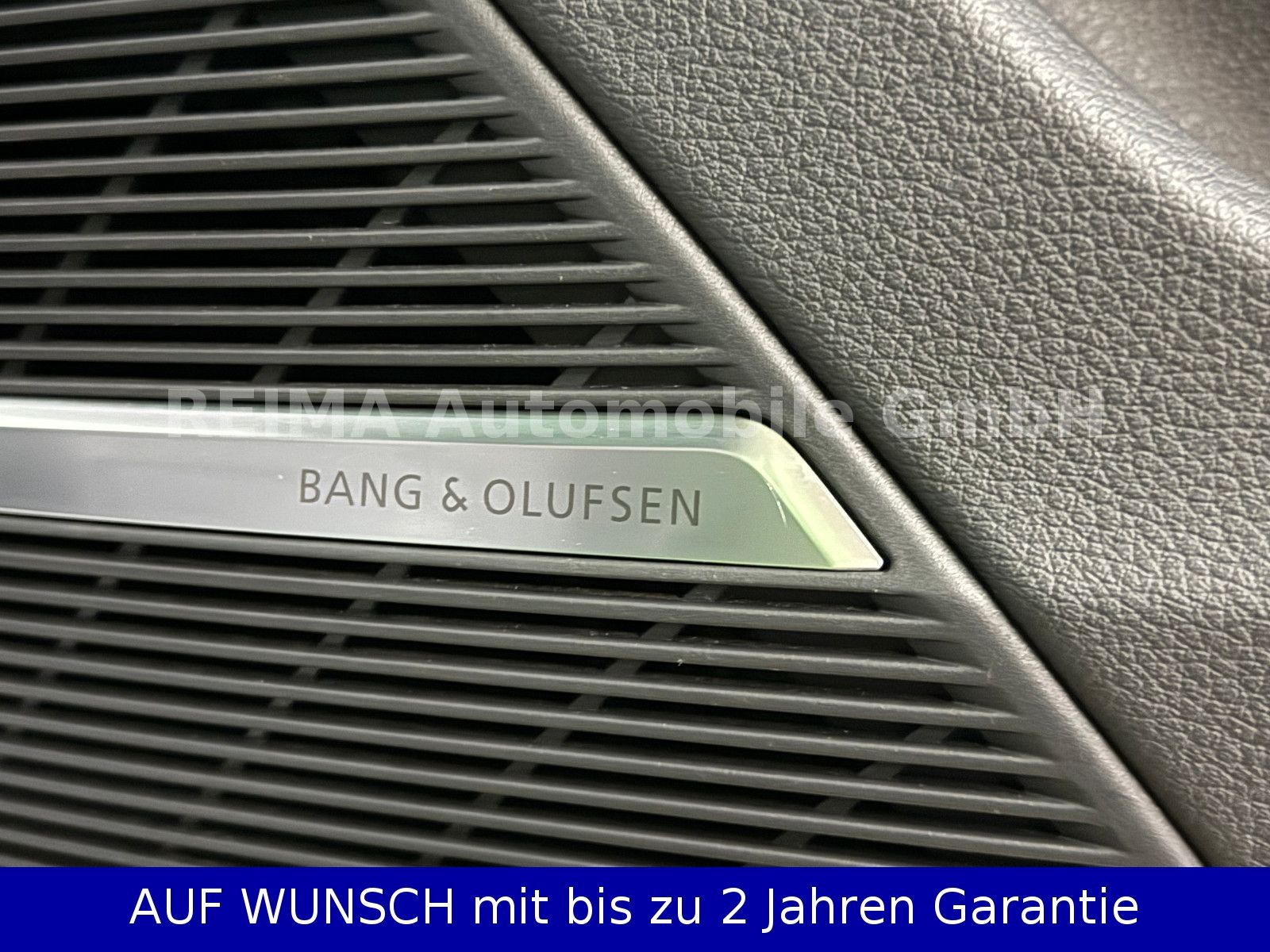 Fahrzeugabbildung Audi RS Q8 4.0 TFSI quattro, Massage, Matrix,23",Pano