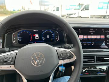 Fahrzeugabbildung Volkswagen Polo VI Life Klimaautom. RFK