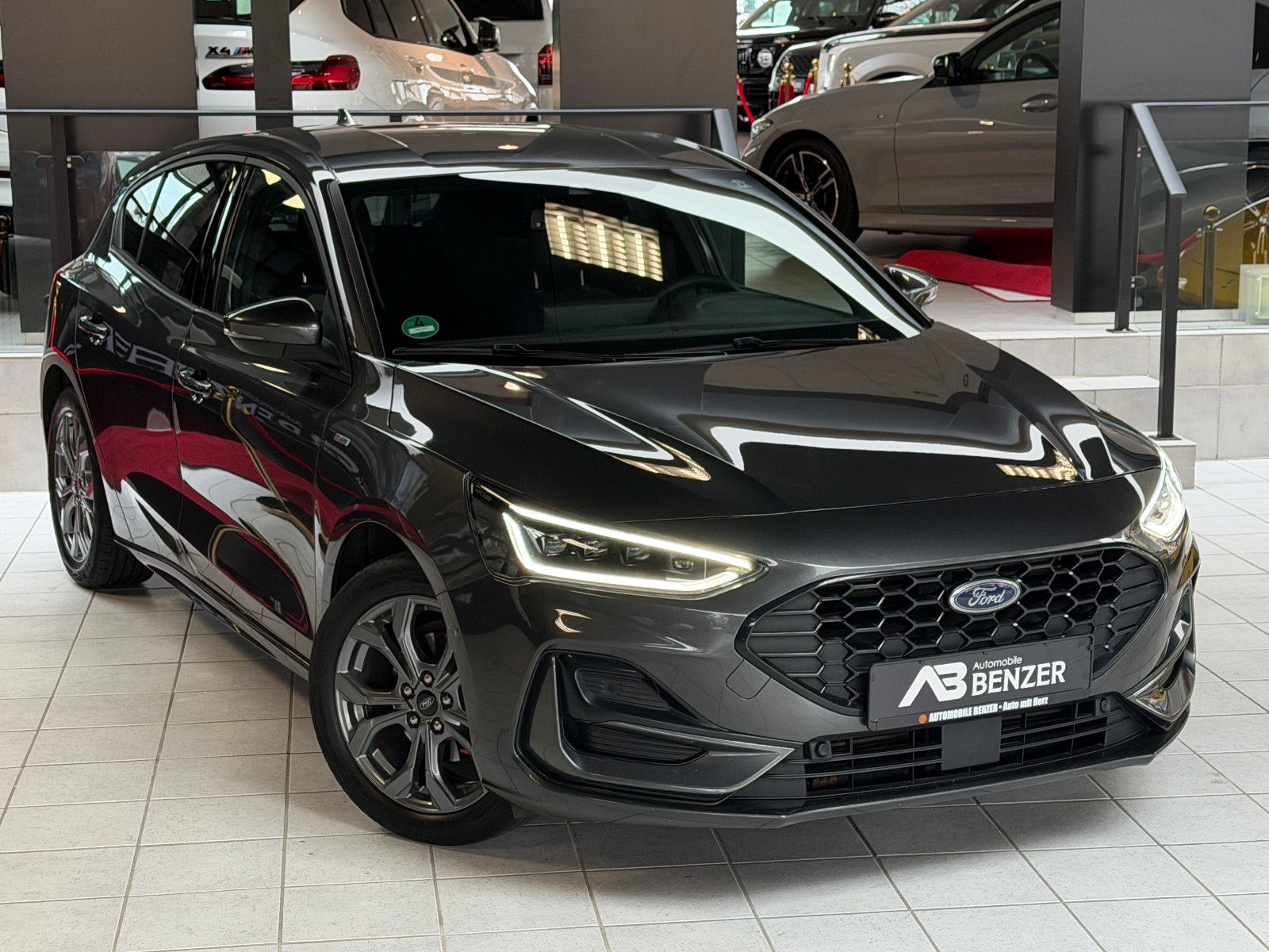 Fahrzeugabbildung Ford Focus /ST-LINE/AUTOMATIK/KAMERA/NAVI/SHZ/ACC