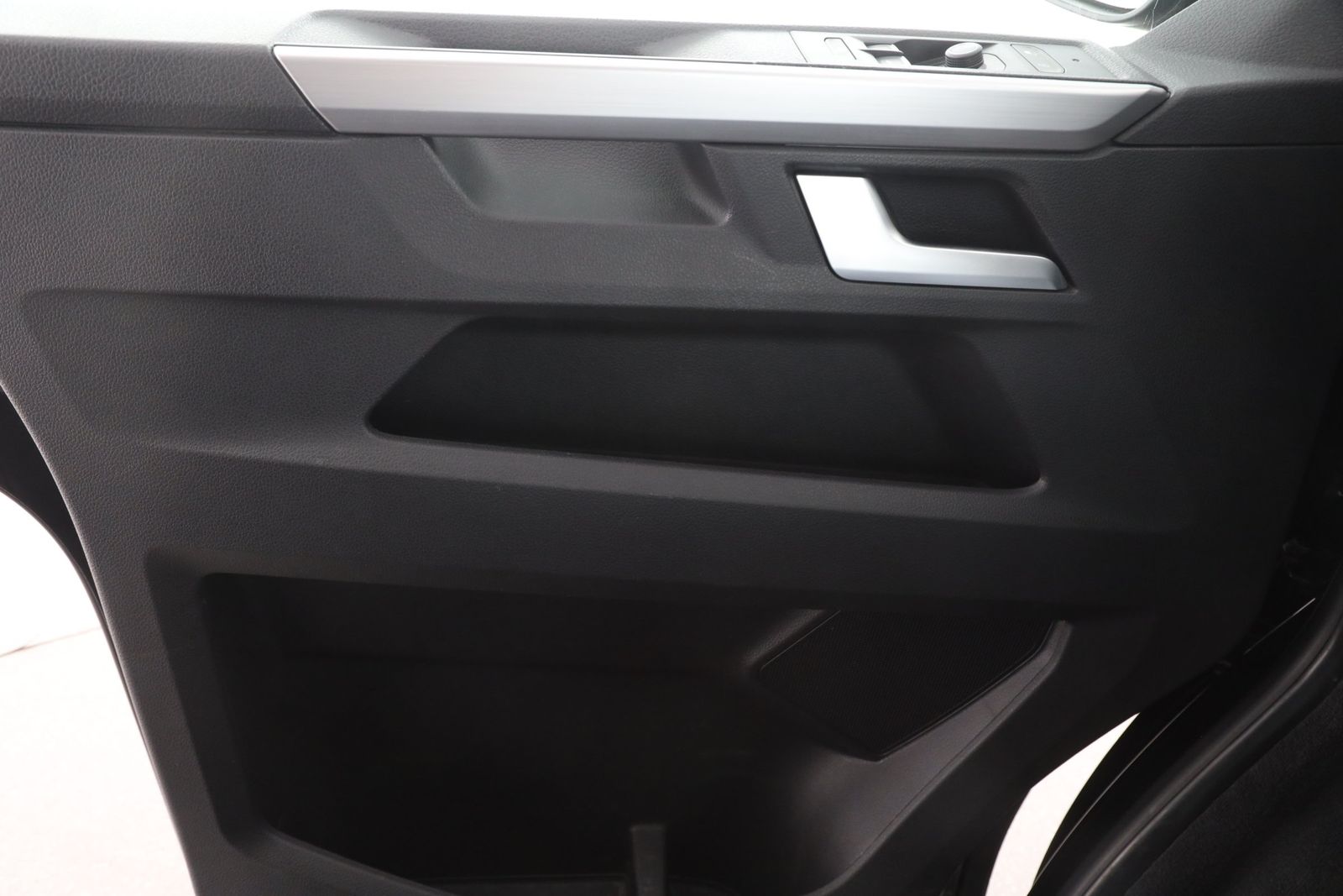 Volkswagen T6.1 Multivan TDI COMFORTLINE | LED | NAVI | AHK foto 17