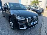 Audi Q2 30 TFSI sport Navi Sitzh. PDC AHK LED - Audi Q2: Limousine