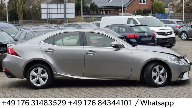 Lexus IS 300H