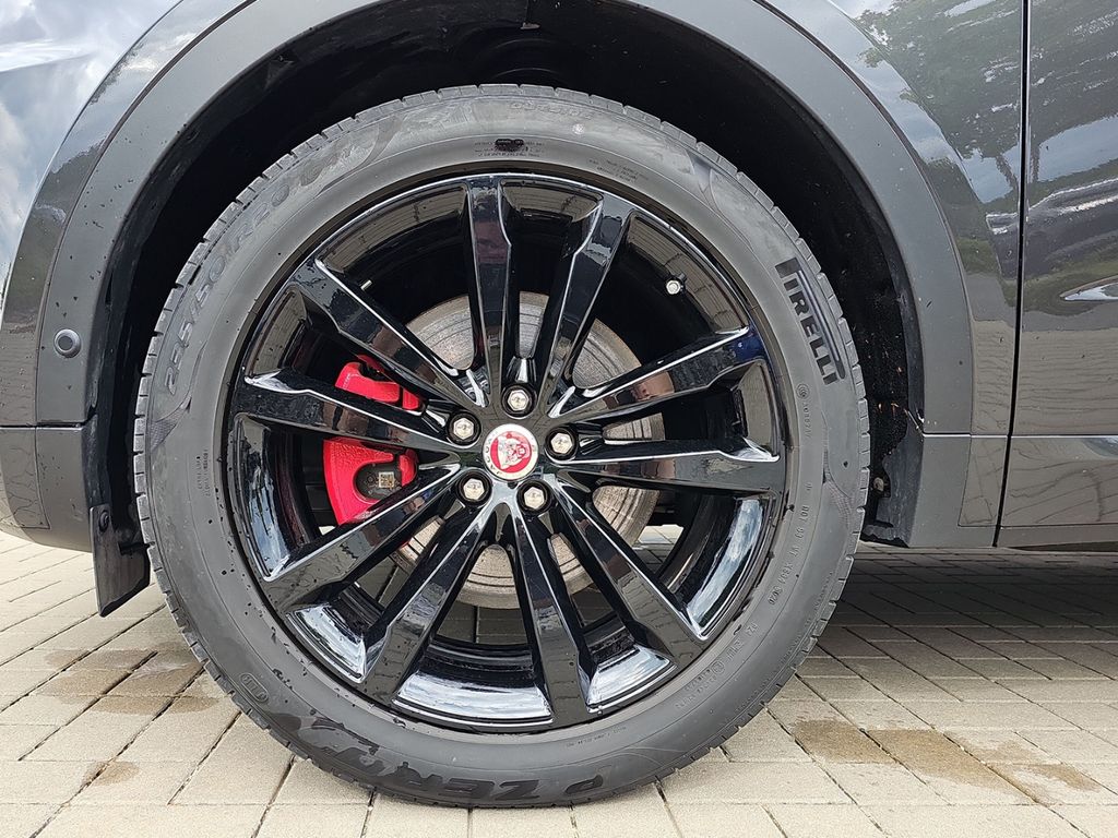 Jaguar E-Pace P300e AWD R-Dynamic SE