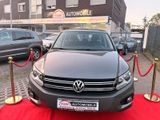 Volkswagen Tiguan Track & Field 4Motion/Automatik/Klima/AHK - Volkswagen Tiguan: Field Track
