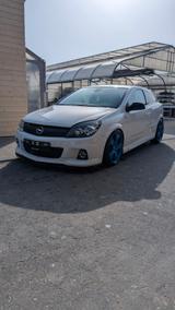 Opel Astra GTC OPC Race Camp OPC Race Camp - Opel Astra aus 2010: Gtc