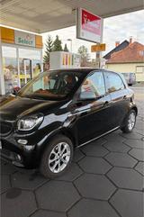Smart sehr sparsam - Smart ForFour in Frankfurt (Main)