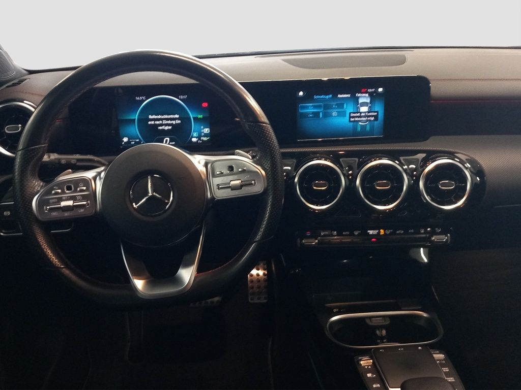 Fahrzeugabbildung Mercedes-Benz CLA 250 e Shooting Brake AMG Line*Pano-Dach*LED