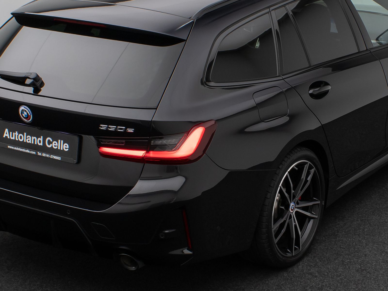 Fahrzeugabbildung BMW 330e xD M Sport Pro Kamera HUD DAB H/K Stop&Go