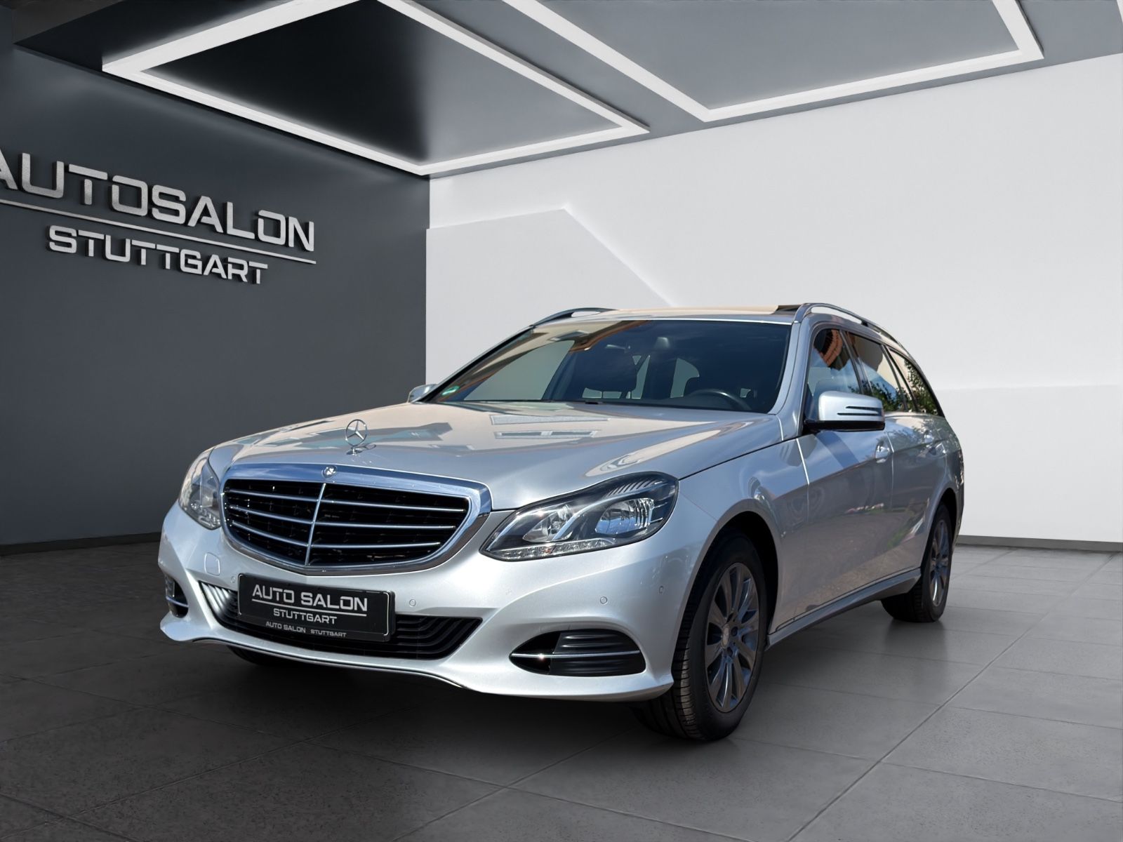 Mercedes E 220 - 1