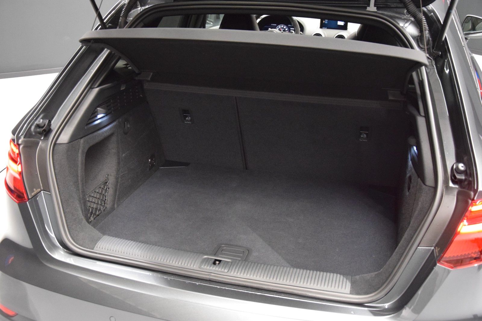 Fahrzeugabbildung Audi RS3 Sportback 2.5 TF quattro Pano B&O Schale ACC