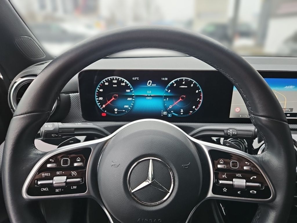 Fahrzeugabbildung Mercedes-Benz CLA 180 Coupé Progressive MBUX-HighEnd LED DAB