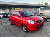 Kia Picanto 1.1 Attract, Euro-4:5-Kat - Kia Picanto: Attract
