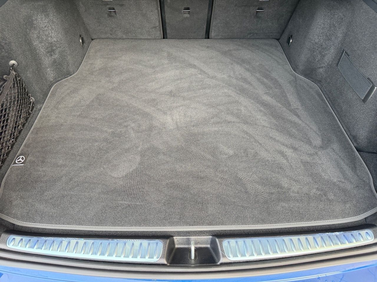 Fahrzeugabbildung Mercedes-Benz C 220 d 4M T AMG AHK Night Pano Distronic Memory