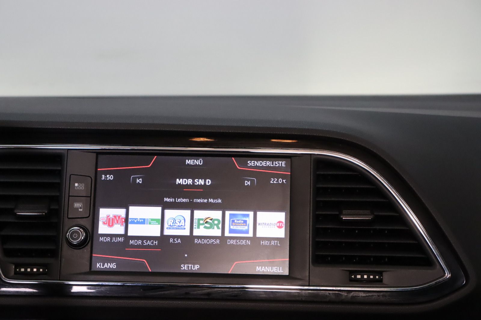 Fahrzeugabbildung SEAT Leon ST 1.4 FR LE 1. Hand * LED * Navi