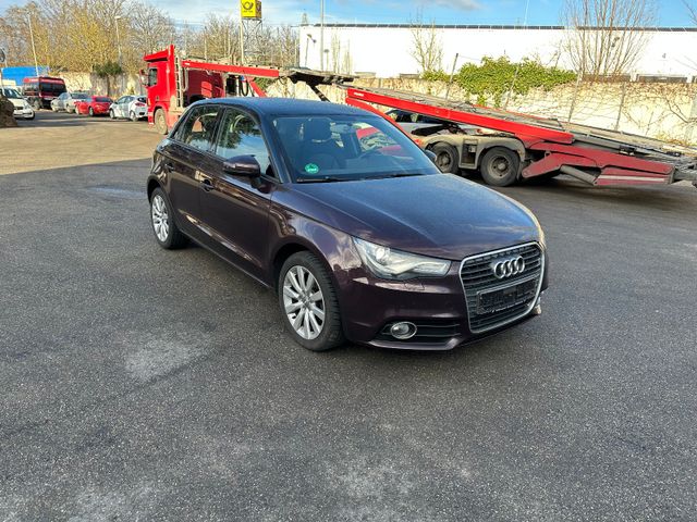 Audi A1 1.6 TDI 66kW Ambition Sportback,Xnon,PDC,Navi