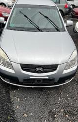 Kia Rio CRD.i - Kia Rio in Bonn