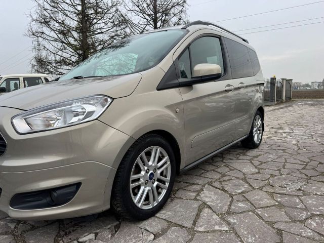 Ford Tourneo Courier 1.5 TDCI 75 CV Titanium neo