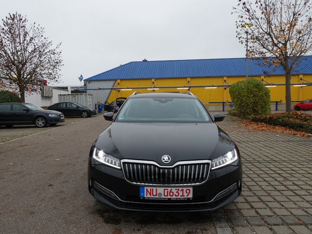 Skoda Superb Combi Style 2,0TDI DSG Matrix Navi