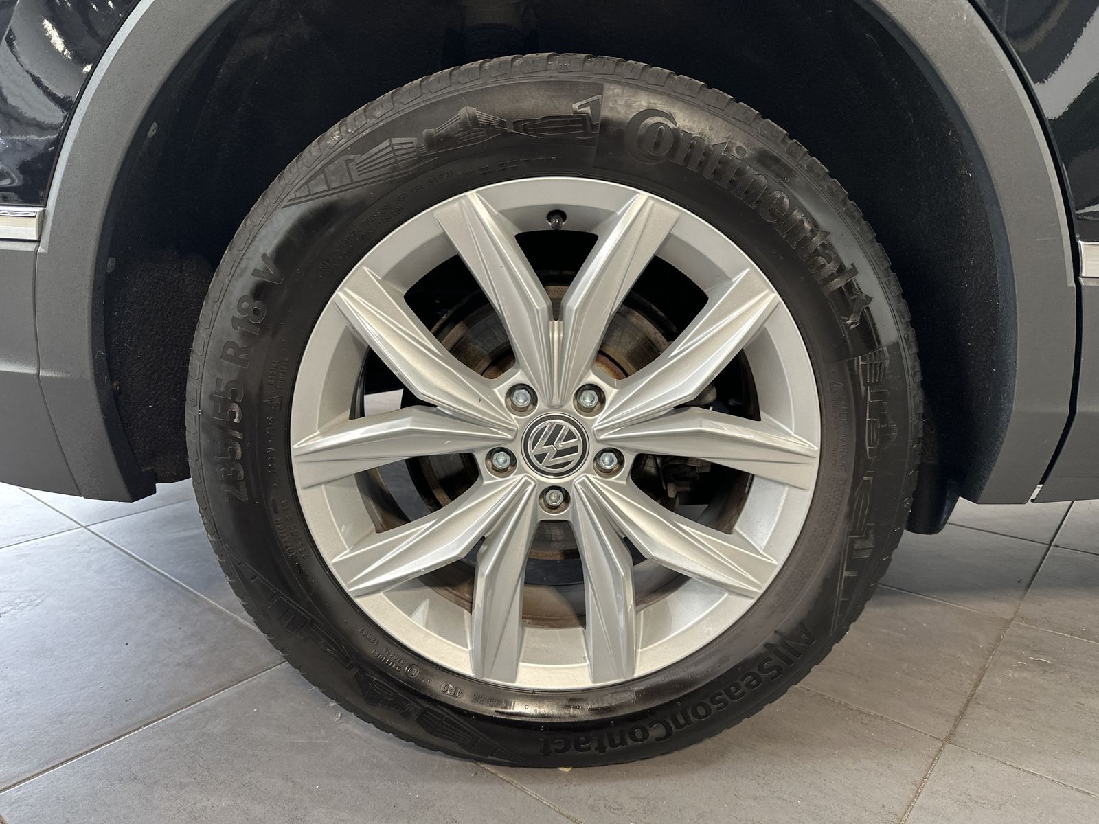 Fahrzeugabbildung Volkswagen Tiguan Allspace 2.0 TDI DSG HL 4M DSG NAV+LED+AC