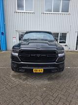 Dodge RAM 1500 Laramie Sport Crew Cab 5.7 HEMI V8  - Dodge RAM: 1500 Cab Laramie Crew