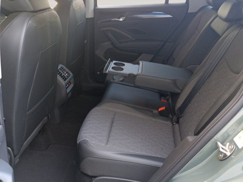 Fahrzeugabbildung Volkswagen Tiguan 1.5 eTSI Life DSG