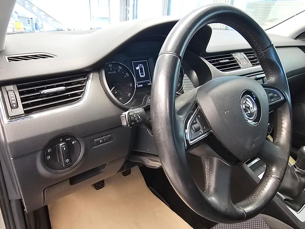 Skoda Octavia Ambition AHK,Sitzheizung,PDC,Klima