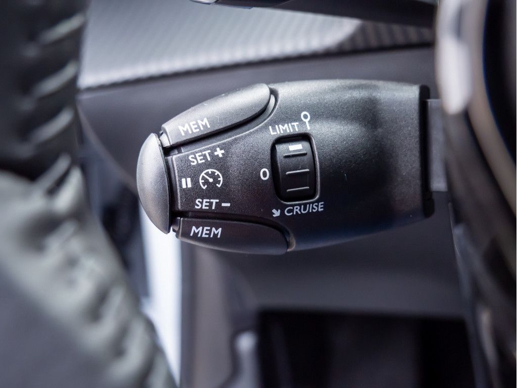 Peugeot 208 - Bild 19