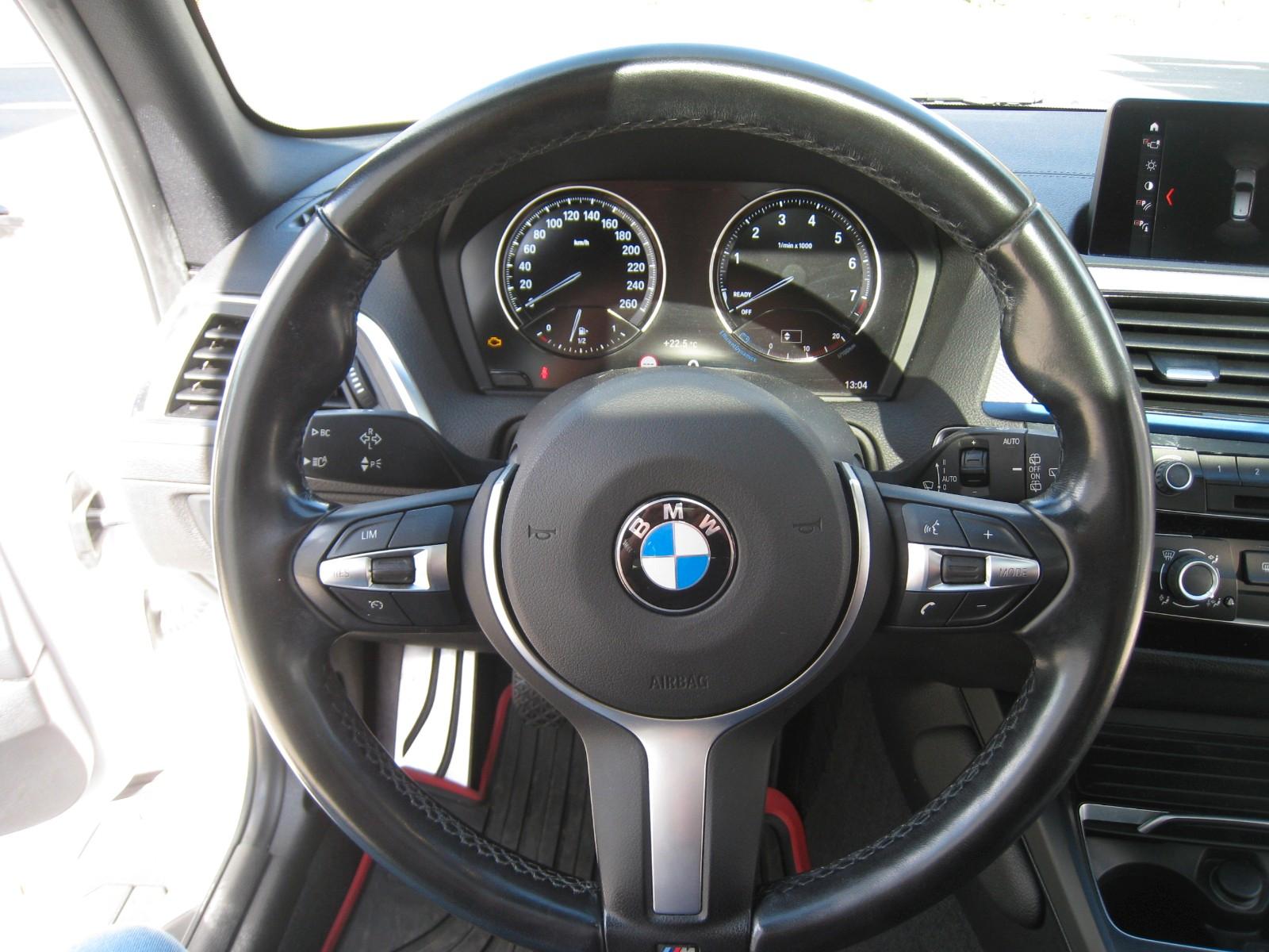 BMW 120i M Sport weiß