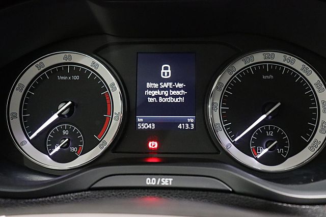 Karoq 1.0 TSI Clever OPF NAVI LED TEMPOMAT SHZ