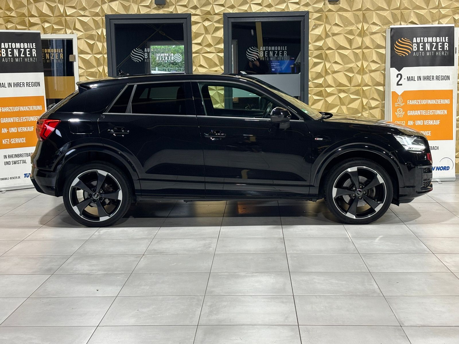 Fahrzeugabbildung Audi Q2 quattro sport/S-LINE/HEAD-UP/KAMERA/B&O
