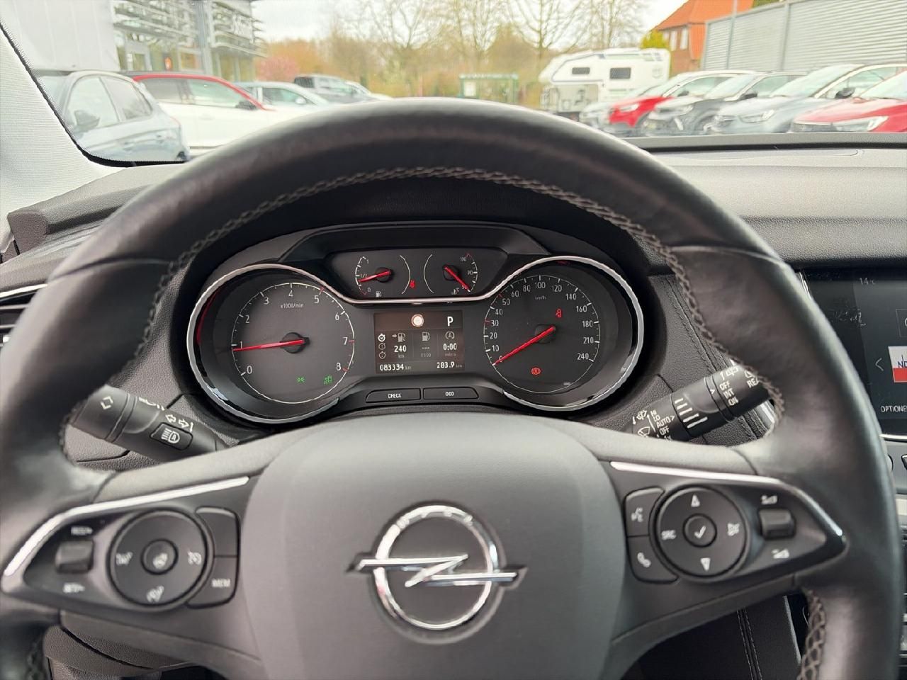 Fahrzeugabbildung Opel Grandland 2,0 Ultimate Automatik