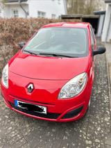 Renault Twingo Expression 1.2 16V 76PS  - Renault Twingo mit Anhängerkupplung