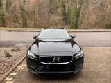 Volvo V60 Cross Country B4 D AWD Plus Auto Plus - Volvo Hybrid (Diesel/Elektro)