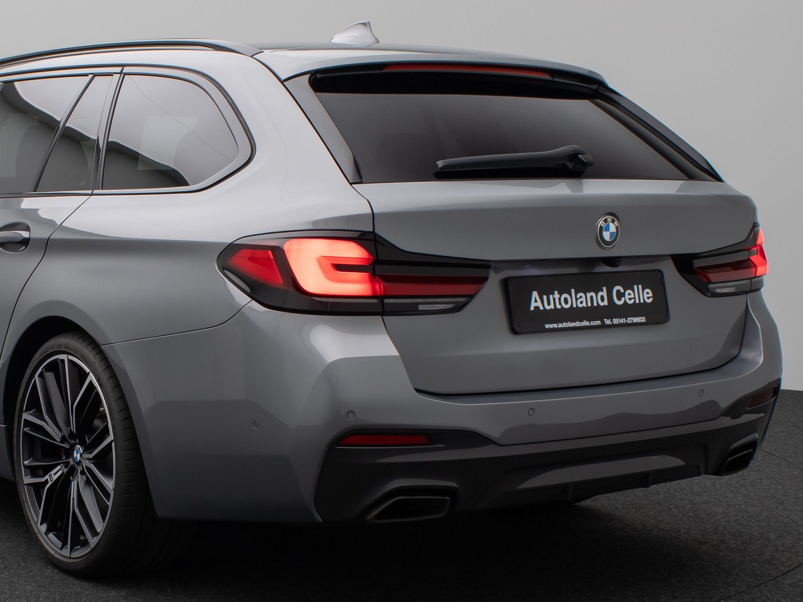 Fahrzeugabbildung BMW 530d M Sport Panorama 360°DAB H/K Komfort 20Zoll