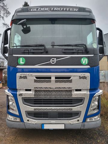 Volvo FH460 XL GLOBETROTTER /2 TANK/ACC