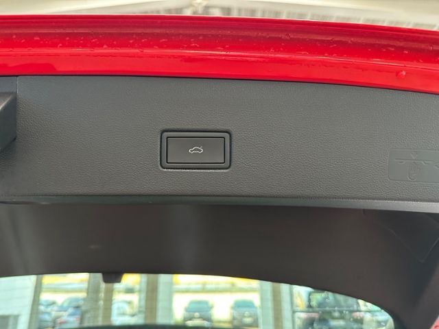 Fahrzeugabbildung Volkswagen T-Roc 1.5 TSI Style DSG LED NAVI AHK KESSY SHZ