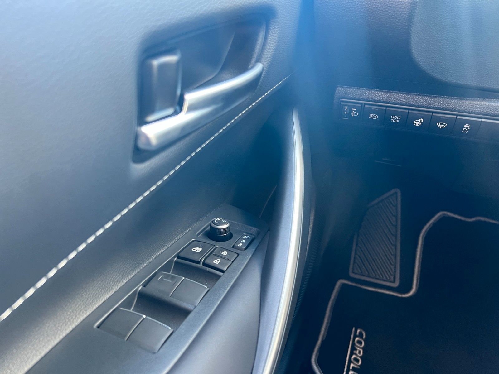 Fahrzeugabbildung Toyota Corolla Hybrid 140PS Teamplayer Technikpaket