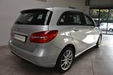 Mercedes-Benz B 250 7DCT BiXenon Navi Leder Totwinkel PDC V+H - silberne Mercedes-Benz B 250