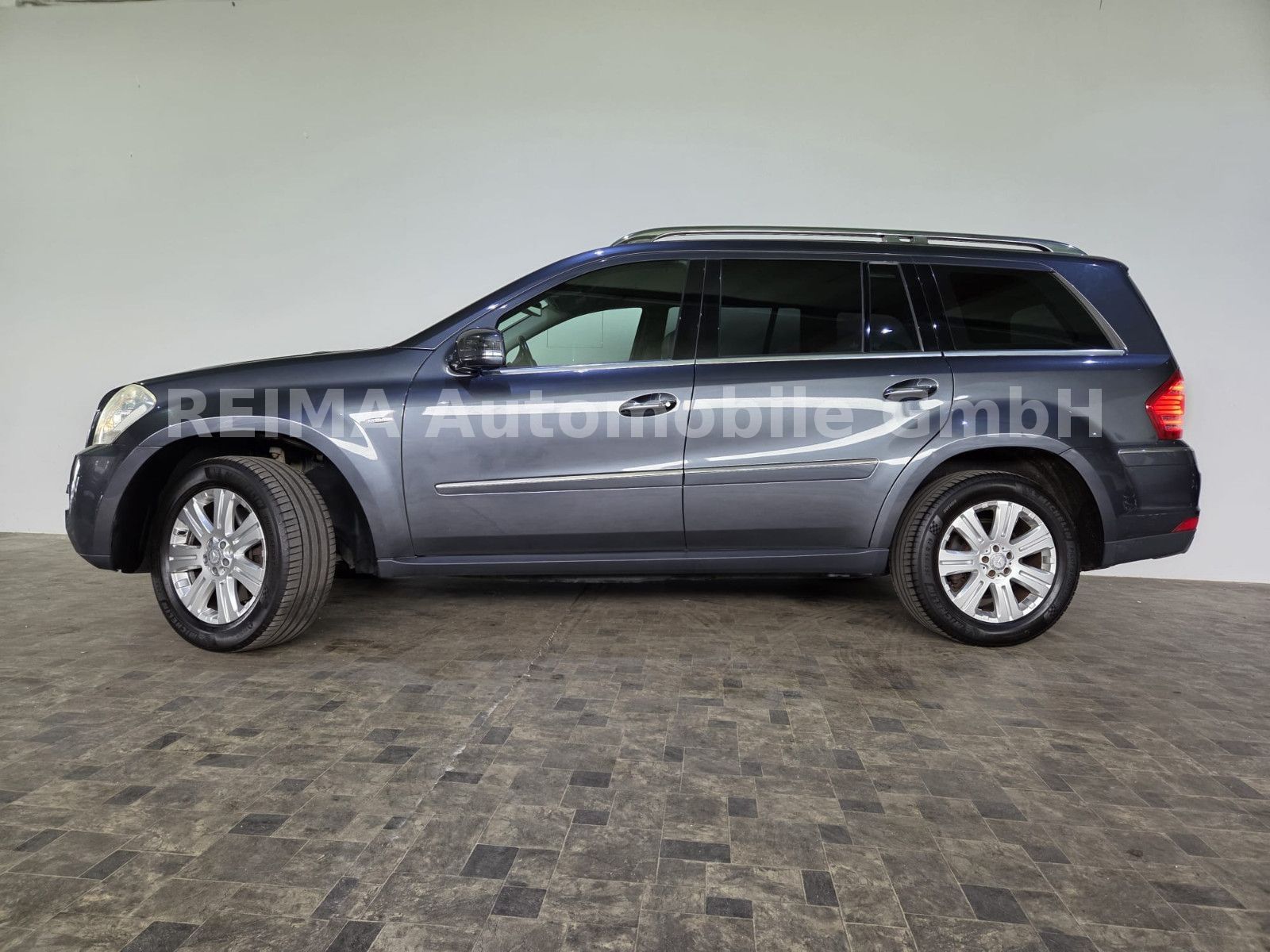 Fahrzeugabbildung Mercedes-Benz GL 350 BlueTec 4Matic, 7 Sitzer, Leder, AHK
