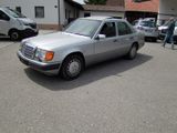 Mercedes-Benz 220 E - Mercedes-Benz 220 in München