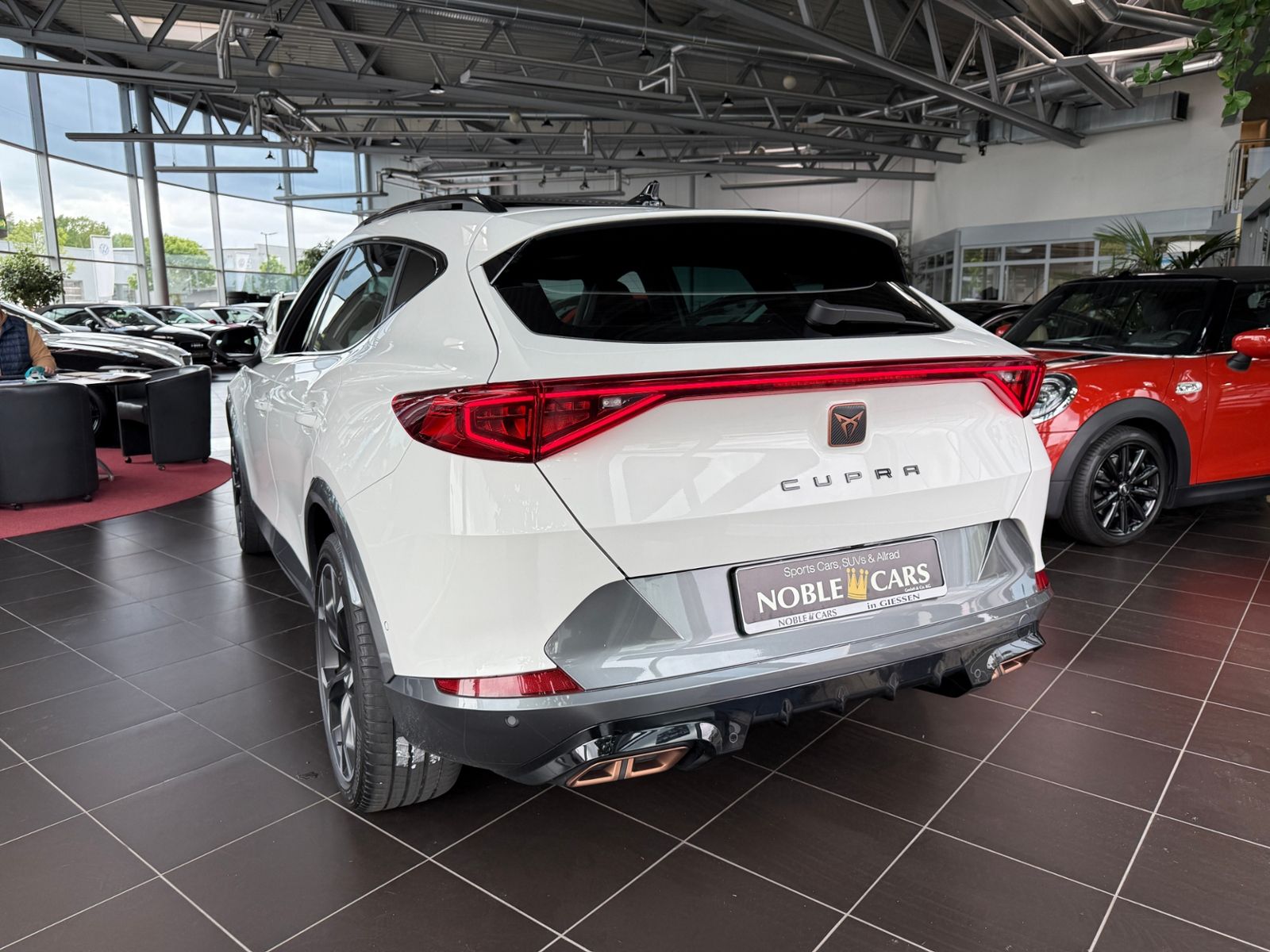 Fahrzeugabbildung CUPRA Formentor VZ  e-Hybrid PANO AHK KAM