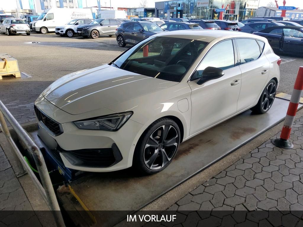 CUPRA Leon VZ e-Hybrid 1.4/CAM/PARKLENK/19"/GRA/SHZ