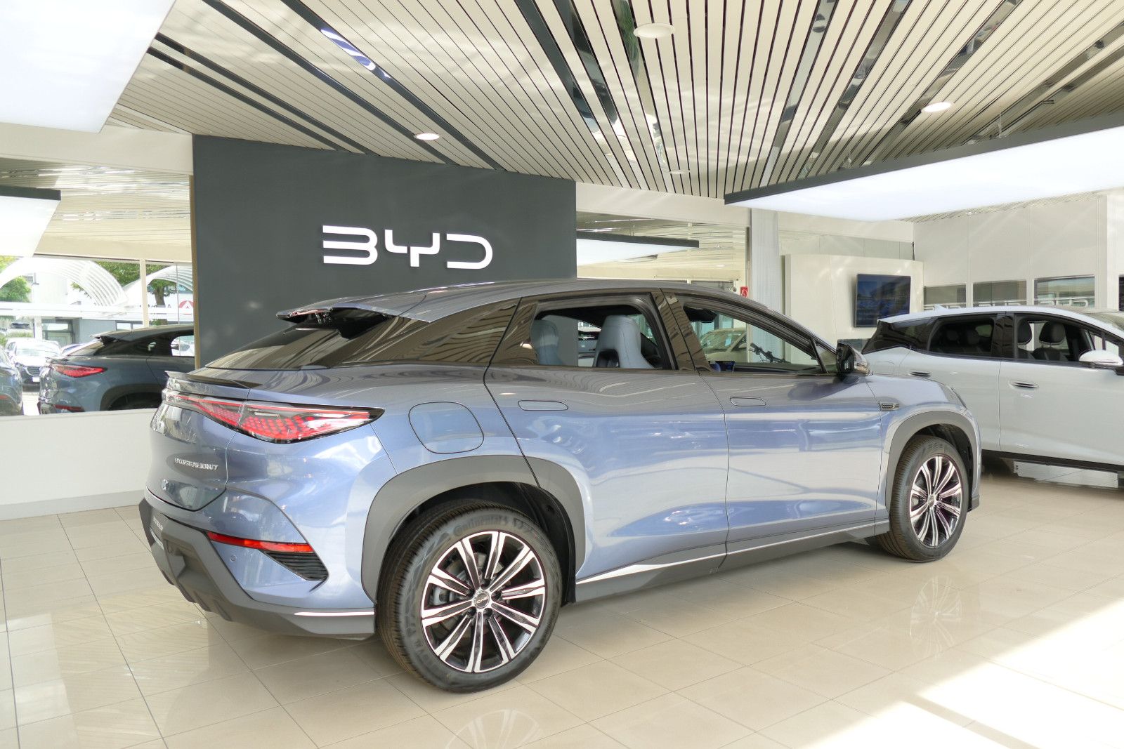 BYD SEALION 7