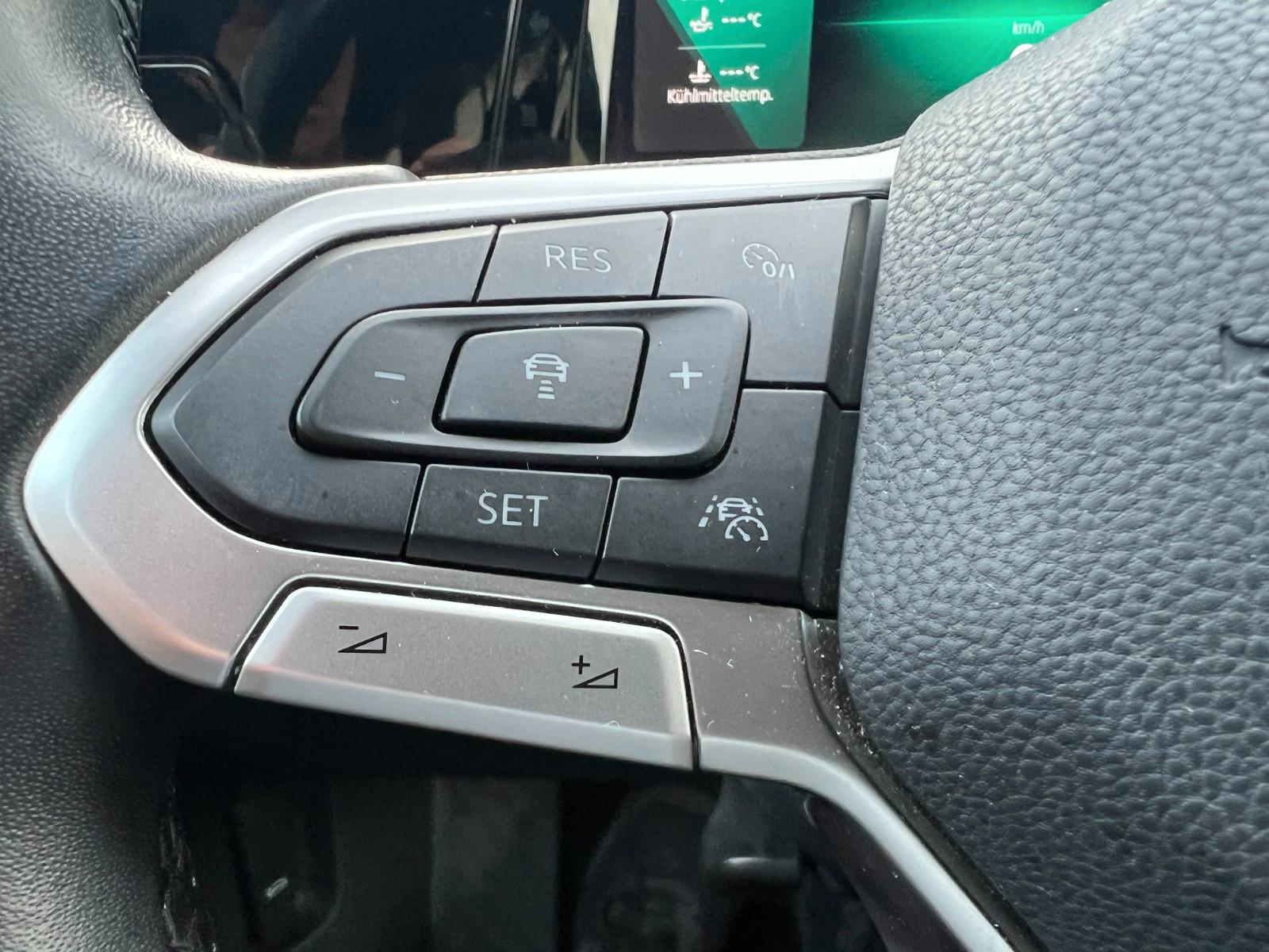 Volkswagen Golf VIII Variant Life, миниатюра 21