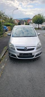 Opel Zafira 2007 , 7 Sitzer,Diesel,Mauel - Opel Zafira aus 2007 mit Diesel-Antrieb