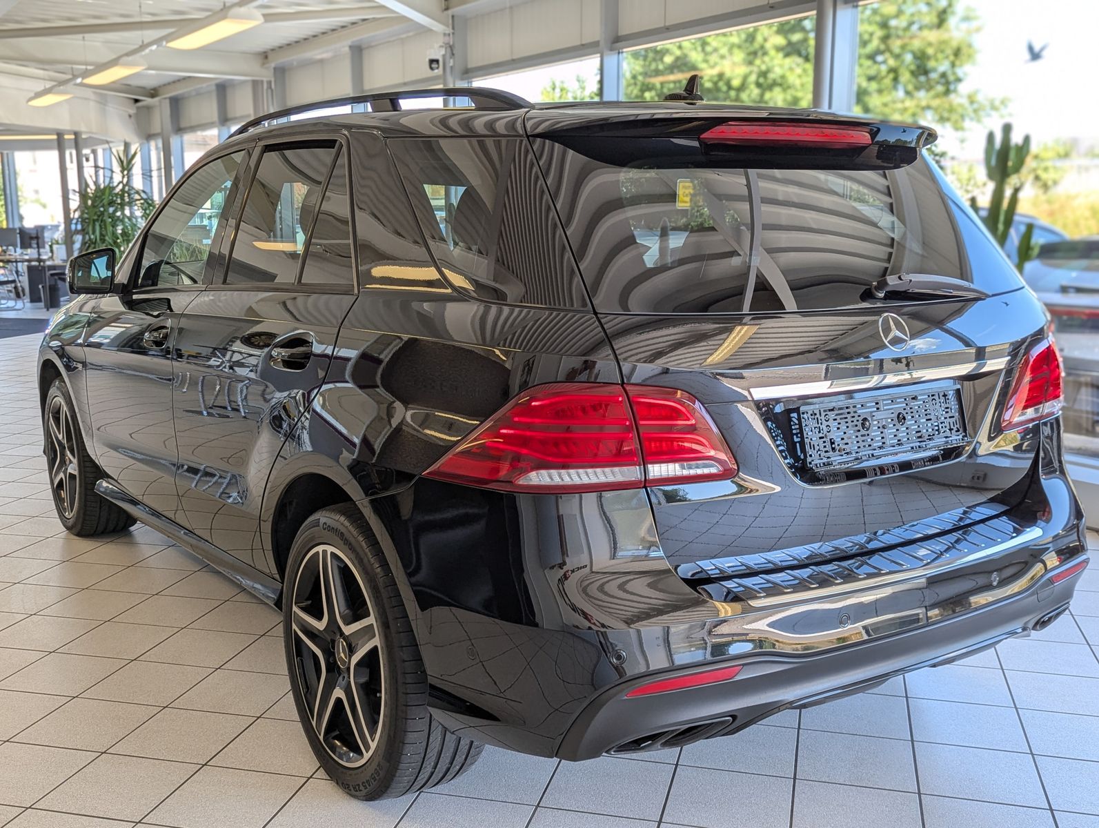MERCEDES-BENZ GLE 43 AMG 4M Pano designo StHz ACC 360° H/K AHK - Image 5