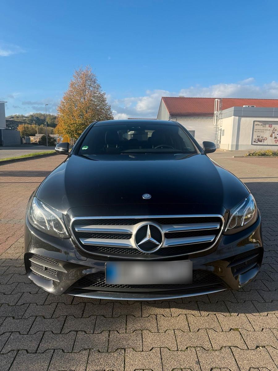 Mercedes-Benz E 220